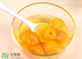枇杷和蜂蜜能一起吃嗎？枇杷放蜂蜜好嗎？