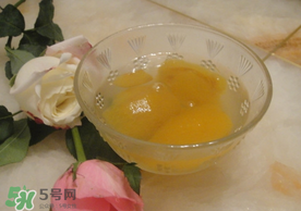 枇杷和蜂蜜能一起吃嗎？枇杷放蜂蜜好嗎？