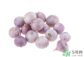 薺菜和大蒜能一起吃嗎？薺菜和蒜頭能一起吃嗎？