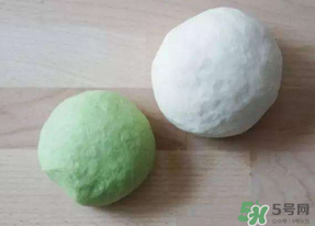 菠菜汁和面怎么取汁？菠菜汁和面的做法
