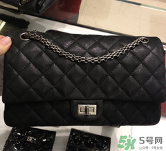 香奈兒255包尺寸怎么選？chanel255包尺寸對照表