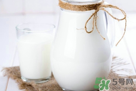 皮膚過(guò)敏能喝牛奶嗎？皮膚過(guò)敏喝牛奶好嗎？