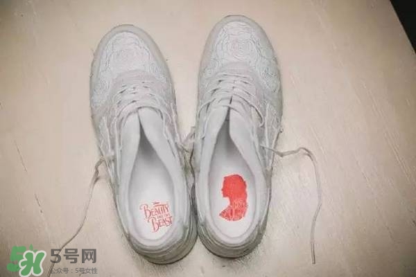asics tiger美女與野獸合作款有哪些？asics美女與野獸多少錢？