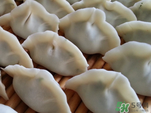 薺菜餃子可以放韭菜嗎？薺菜餃子放韭菜好嗎？