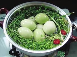 薺菜和鴨蛋能一起吃嗎？薺菜可以煮鴨蛋嗎？