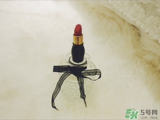 蘿卜丁口紅怎么打開？蘿卜丁口紅打開方法