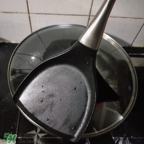 麥飯石鍋是什么材質(zhì)？麥飯石鍋是石頭做的嗎？