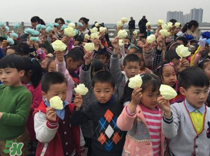 清明節(jié)小孩能上墳嗎？清明節(jié)可以帶小孩掃墓嗎？