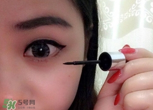 美人魚眼線液怎么用？美人魚眼線液怎么畫？