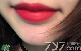 美寶蓮女皇色是哪個色號？美寶蓮女皇色口紅試色