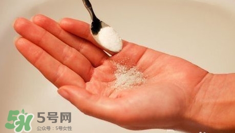 切辣椒后手很辣怎么辦？切辣椒后手很辣多久能好