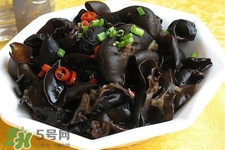 哺乳期能吃黑木耳嗎？哺乳期吃木耳會(huì)回奶嗎？