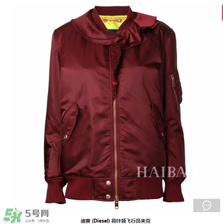 白百合紅色外套是什么牌子？白百合紅色外套是哪個(gè)品牌？