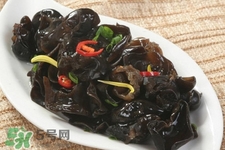 黑木耳是堿性食物嗎？黑木耳是酸性還是堿性？