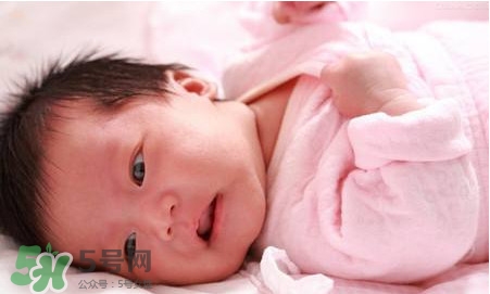 嬰兒濕疹是什么引起的？嬰兒濕疹是什么原因
