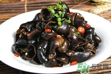 泡黑木耳用什么水泡？泡木耳用熱水還是涼水？
