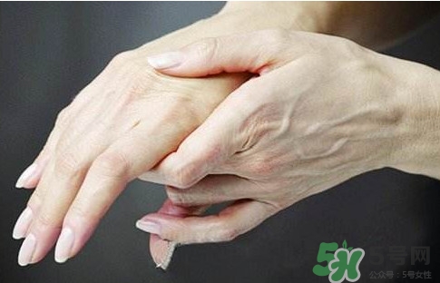 手腳發(fā)麻是缺鈣嗎？手腳發(fā)麻是不是缺鈣