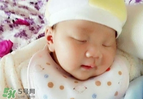 嬰兒濕疹是什么引起的？嬰兒濕疹是什么原因