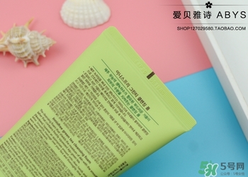 悅詩風(fēng)吟綠茶洗面奶適合什么膚質(zhì)？悅詩風(fēng)吟洗面奶適合油性肌膚嗎？