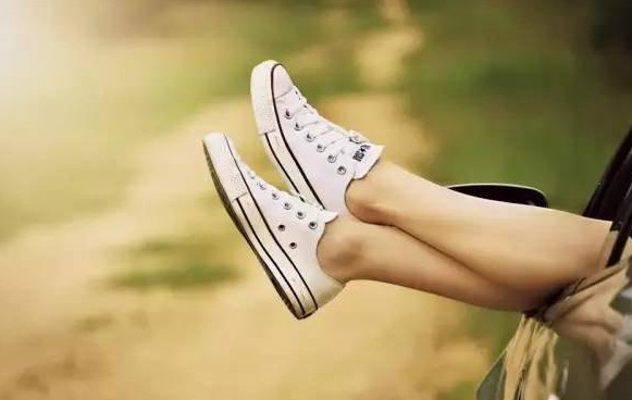 小腿突然抽筋怎么辦？睡覺時(shí)小腿突然抽筋