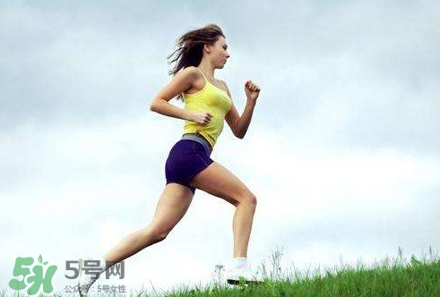 女生馬甲線怎么練？馬甲線多久能練出來