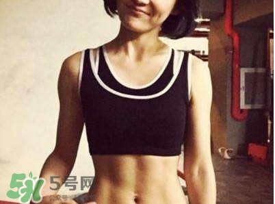 女生馬甲線怎么練？馬甲線多久能練出來