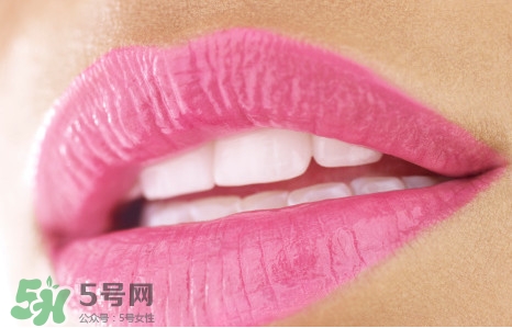牙周炎怎么得的？牙周炎怎么引起的
