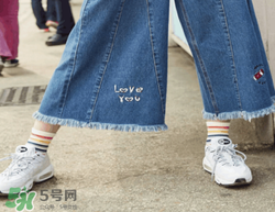 牛仔闊腿褲搭配什么鞋子？闊腿牛仔褲搭配什么鞋子好看？