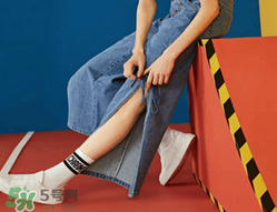 牛仔闊腿褲搭配什么鞋子？闊腿牛仔褲搭配什么鞋子好看？