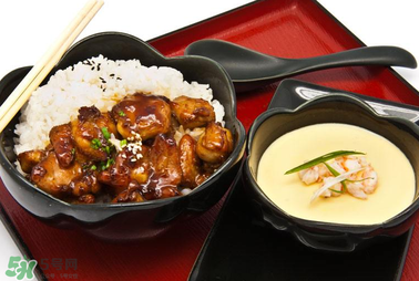 吃快餐抽兩瓶黑血是真的嗎？吃快餐血會(huì)變黑嗎？