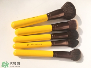 受受狼小黃鴨化妝刷怎么樣？受受狼小黃鴨化妝刷多少錢(qián)？