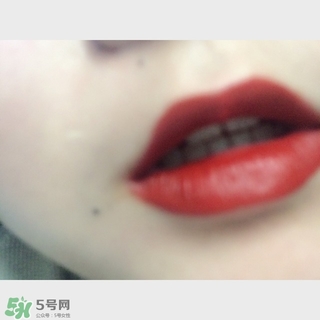 辣椒紅是什么顏色？辣椒紅口紅色號(hào)試色