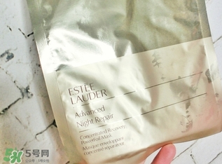 雅詩(shī)蘭黛小棕瓶雙層面膜怎么用？