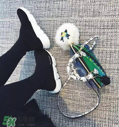 今年流行乾隆皇帝的鞋是什么牌子？乾隆皇帝同款鞋是哪個(gè)品牌？