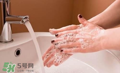 手膜做完要洗手嗎？手膜做完要不要洗手？