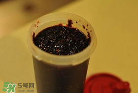 桑葚能染頭發(fā)嗎？桑葚染發(fā)劑自制