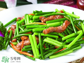 蒜苔不能和什么一起吃？蒜薹不能和什么一起吃？