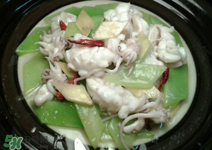 萵筍和魚能一起吃嗎？萵筍可以和魚一起煮嗎？