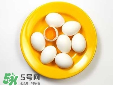 生吃雞蛋好嗎？生吃雞蛋有什么好處