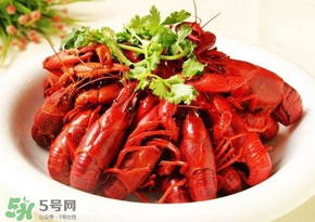 月經(jīng)可以吃油燜大蝦嗎？經(jīng)期能吃油燜大蝦嗎？
