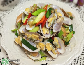 花甲發(fā)臭還能吃嗎？花甲買回來有點(diǎn)臭可以吃嗎？