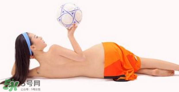 女生熬夜會平胸嗎？女生經(jīng)常熬夜的危害