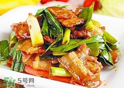 川菜中蒜苗回鍋肉怎么做？蒜苗回鍋肉的做法