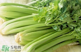 芹菜汁生喝一天幾次？芹菜汁生喝一次喝多少