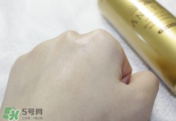 安耐曬噴霧可以帶上飛機(jī)嗎？安耐曬防曬噴霧可以托運(yùn)嗎？