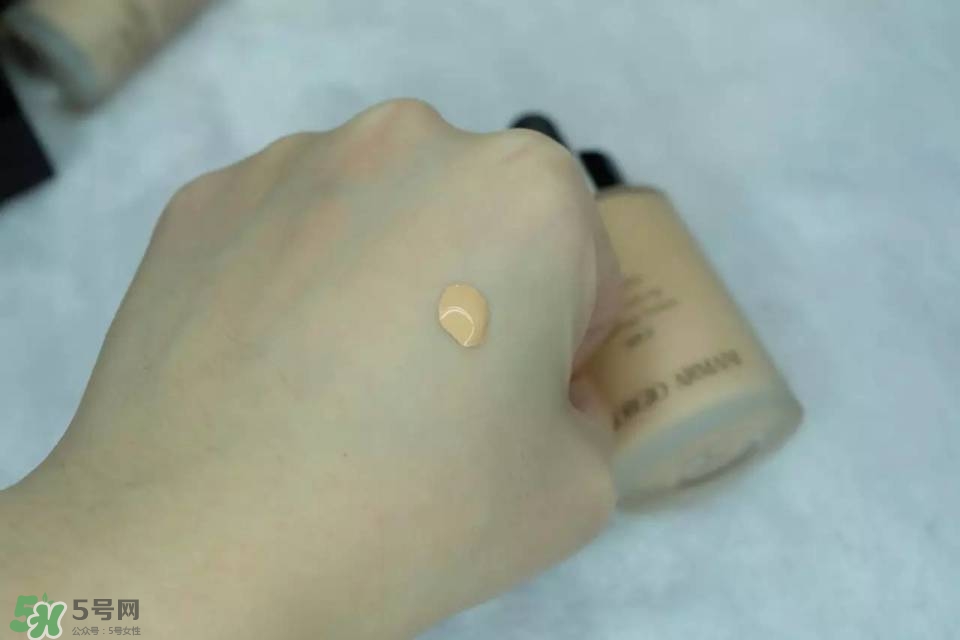 混合皮用什么粉底液？混合皮膚用什么粉底液比較好？