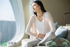 來月經(jīng)想睡覺是咋回事？為什么月經(jīng)期間很困