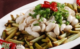 蒜苔炒什么好吃？蒜苔和什么一起炒好吃