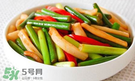 蒜苔用焯水嗎？蒜苔要不要焯水