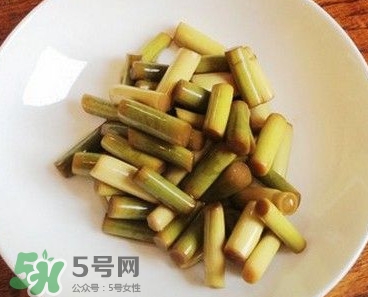 蒜苔怎么腌制好吃？蒜苔腌制方法
